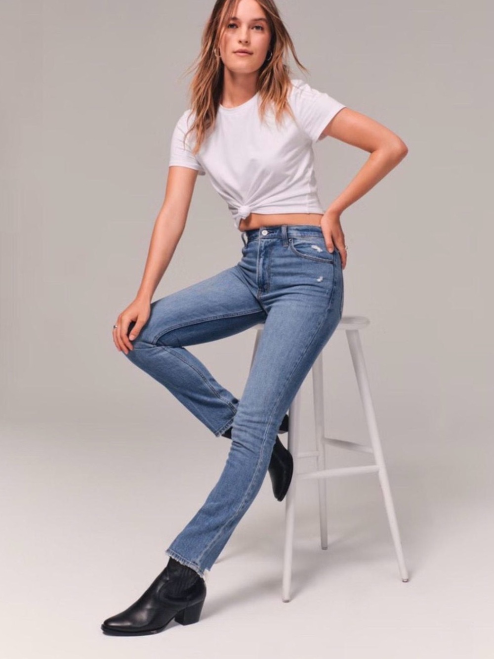 Abercrombie & Fitch The Skinny High Rise Jean in Medium Wash